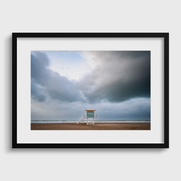 Storm on Deauville beach Sebastien Desnoulez tirage Fine Art Une image pour rever passe partout