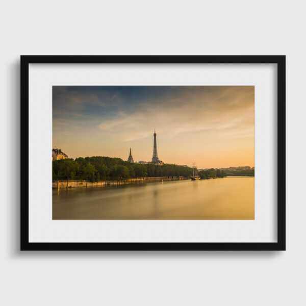 Tour Eiffel et la Seine en crue Sebastien Desnoulez tirage Fine Art Une image pour rever passe partout