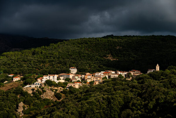 Village de Piana Sebastien Desnoulez tirage Fine Art Une image pour rever